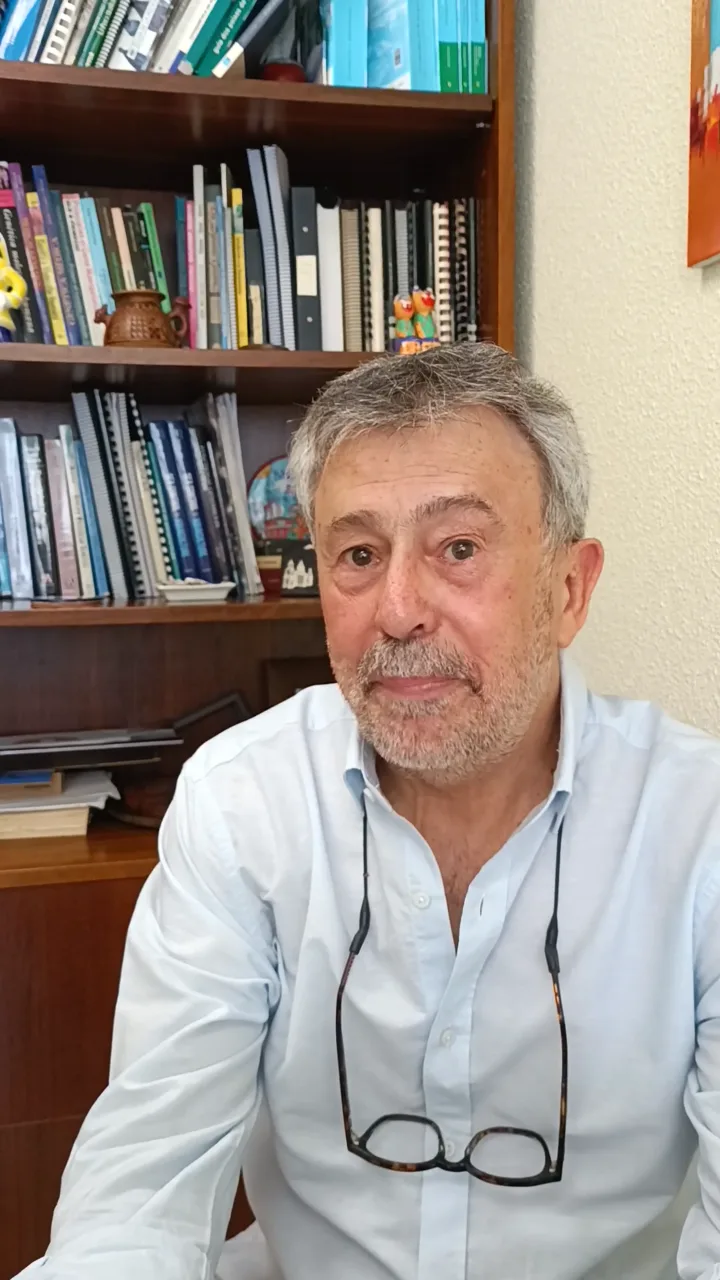Fotograma del video de Dr. Paulino Martínez Portela